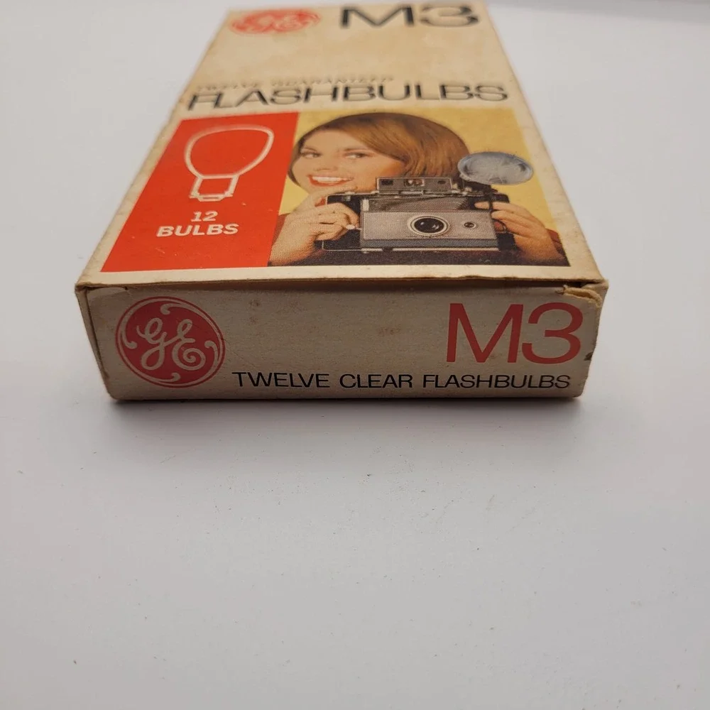 Vintage GE M3 Clear Flashbulbs Twelve Pack Original Box General Electric